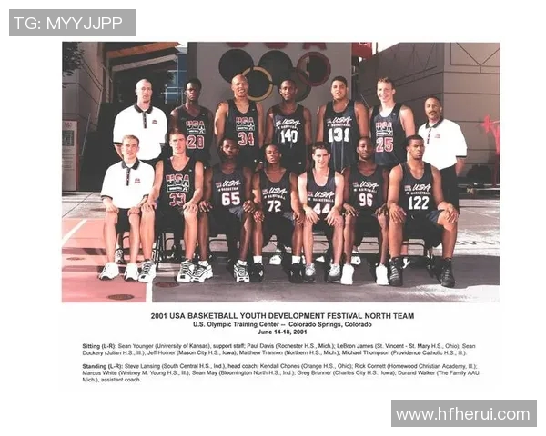 姚明全球粉丝热情高涨共同见证篮球传奇的崛起与辉煌