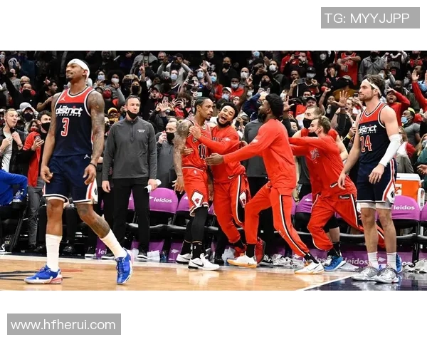 猛龙主场惨败尼克斯，德罗赞绝杀落水狗！